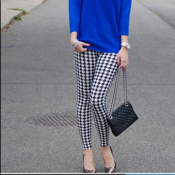 Houndstooth Leggings - Picture 2 of 6